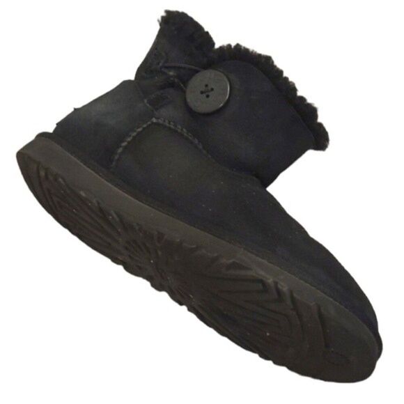UGG Suede Boots Short Boots Womens Size 6 Black - Picture 2 of 7
